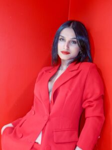 kashish-kapoor-stunning-photos-downtown.mirror-weekly-3.jpg