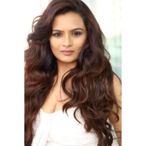 Dhruvee Haldankar speaking about social media pressure and believing in one’s talent