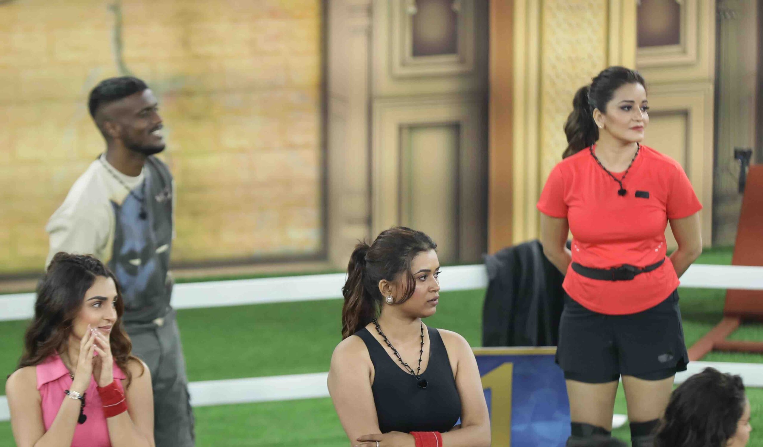 Dimpal Singh from Monalisa’s team completing Arian task