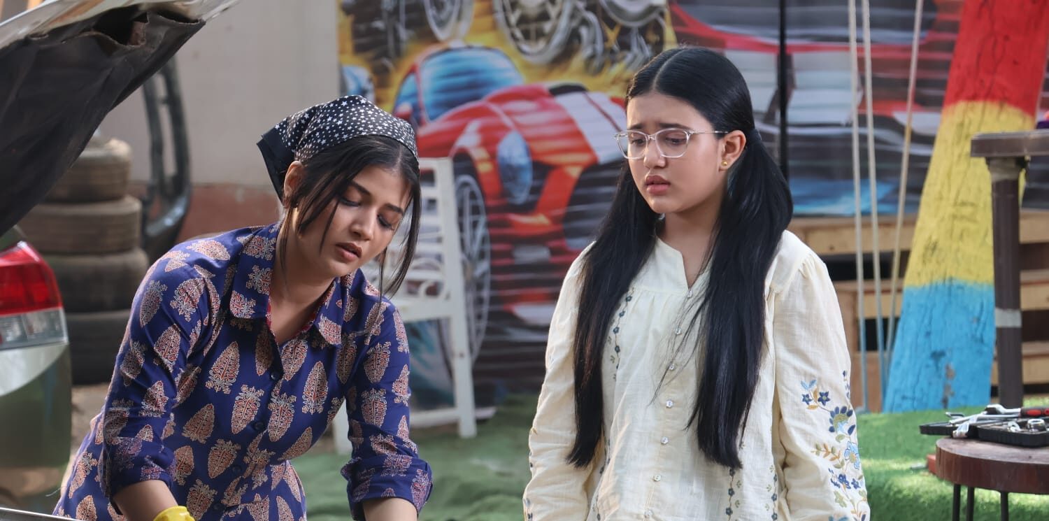 Abhira Celebrates Mukti’s Scholarship Win