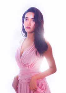 12th Fail actress Medha Shankr shares insights about love, relationships, and future projects.