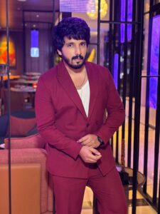 Kanwar Dhillon shares his views on relationship rumors, fan-shipping culture, and social media speculation during an interview.