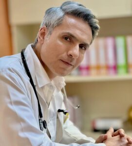 Mohammed Iqbal Khan as Dr. Dev in Yaadein Ek Doctor Do Zindagiyaan